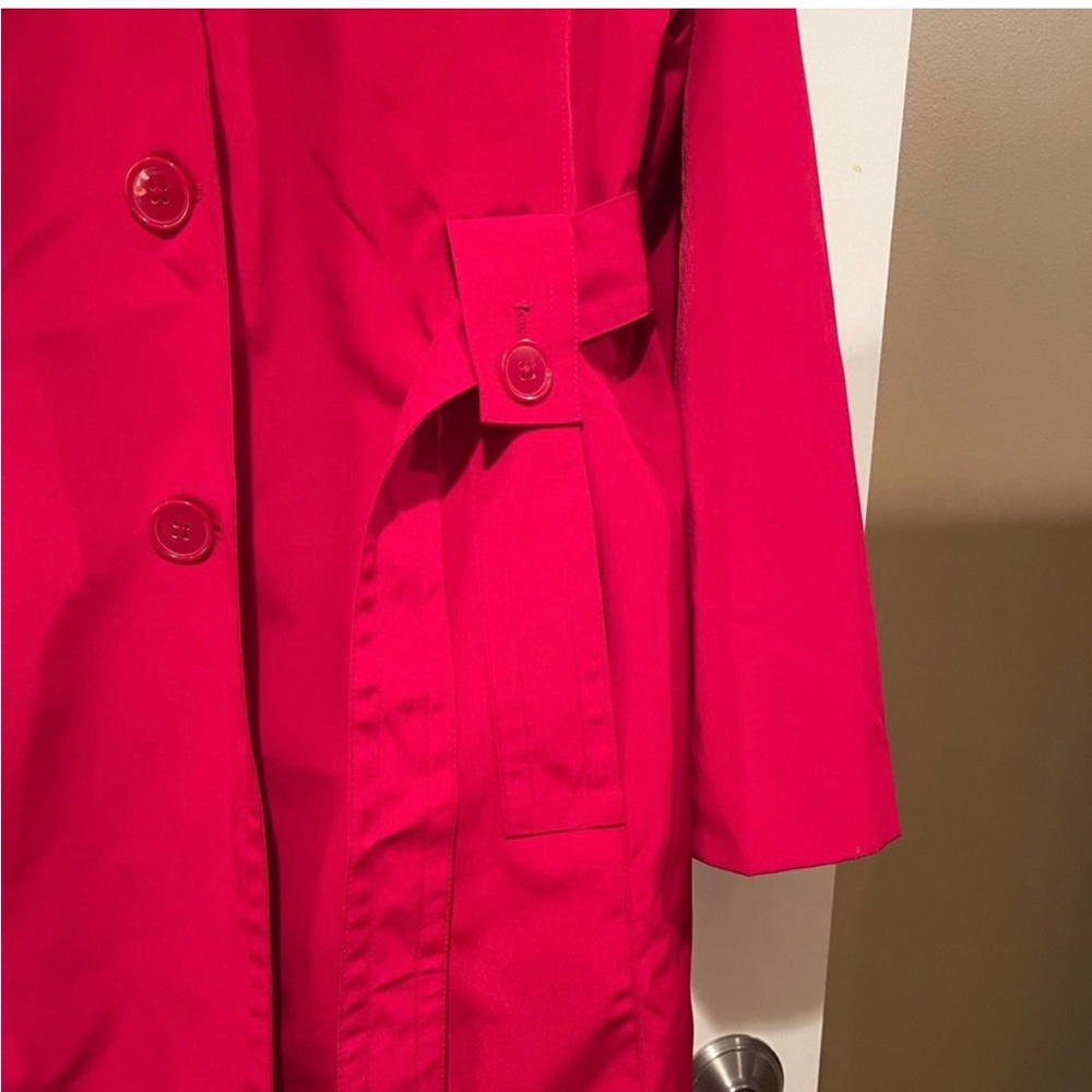 Fog by London Fog raincoat. Size Medium.